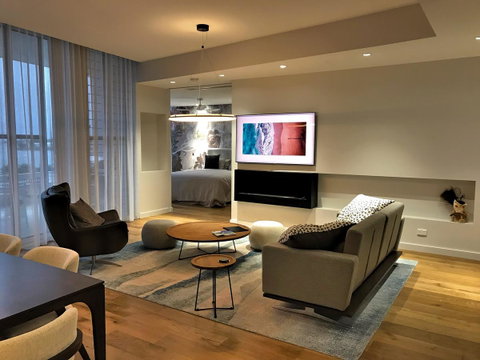 Penthouse On The Promenade - Accommodation Georgetown 4