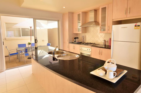 Adelaide Luxury Beach House - Accommodation Georgetown 26