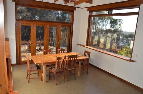 Of Stone & Wood Guesthouse - Accommodation Georgetown 4