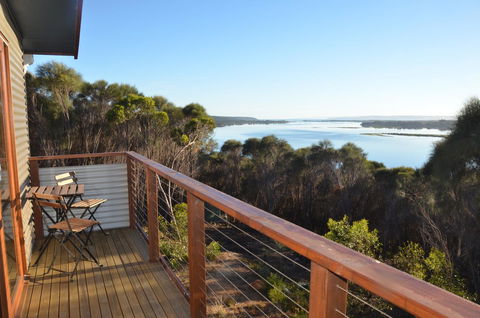 Of Stone & Wood Guesthouse - Accommodation Georgetown 2