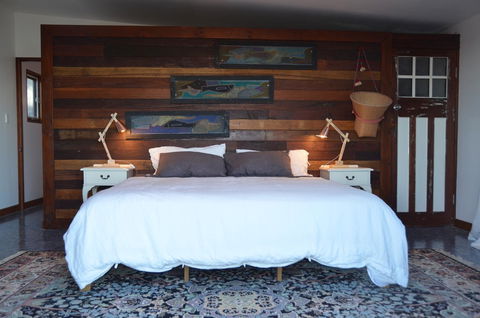 Of Stone & Wood Guesthouse - Accommodation Georgetown 11