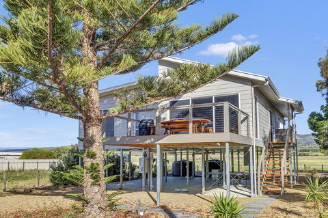 Sea View At Silver Sands - C21 SouthCoast Holidays - Accommodation Georgetown 0
