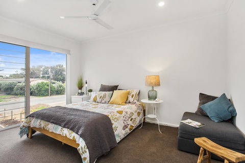 Sea View At Silver Sands - C21 SouthCoast Holidays - Accommodation Georgetown 8