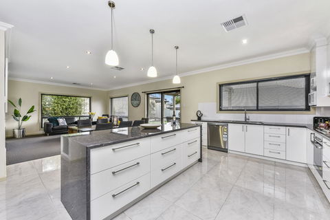 Accommodation On Lansell 2 - Accommodation Georgetown 4
