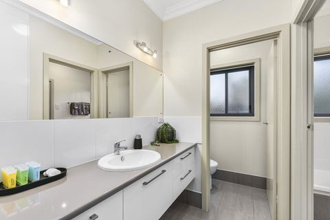 Accommodation On Lansell 2 - Accommodation Georgetown 10