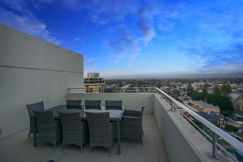 Glenelg Skyline Penthouse - Accommodation Georgetown 11