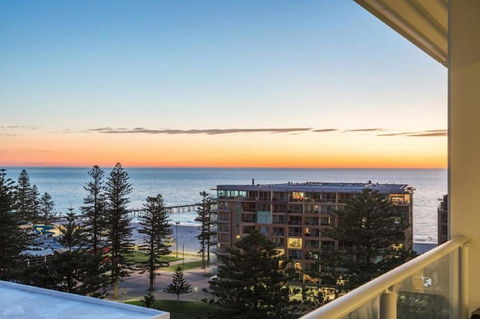 Glenelg Skyline Penthouse - Accommodation Georgetown 3