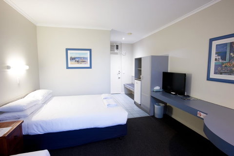 The Commodore - Accommodation Georgetown 27