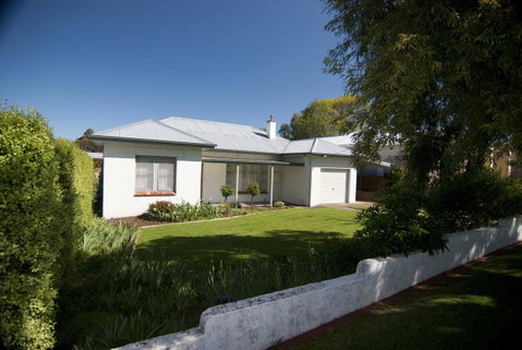 The Commodore - Accommodation Georgetown 20