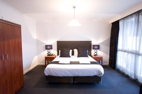The Commodore - Accommodation Georgetown 7