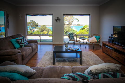 Waterfront On Osprey - Accommodation Georgetown 2