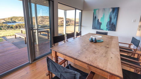 Middle River Beach House - East & West House - Accommodation Georgetown 8