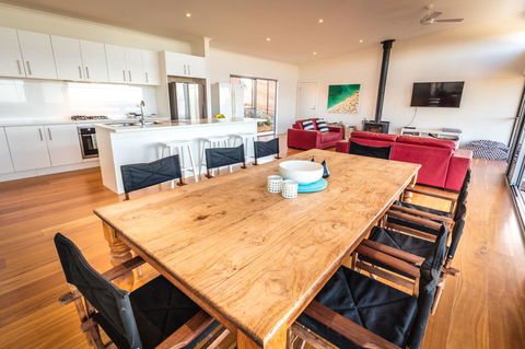Middle River Beach House - East & West House - Accommodation Georgetown 3