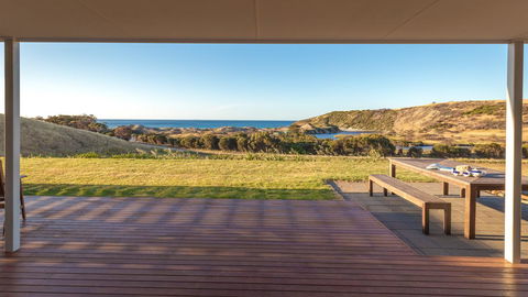 Middle River Beach House - East & West House - Accommodation Georgetown 17