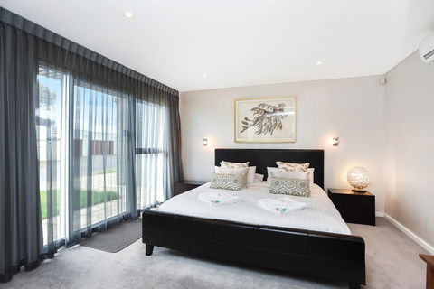 Esplanade Escape - Accommodation Georgetown 25