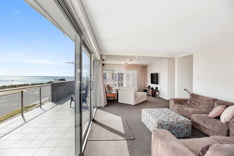 Esplanade Escape - Accommodation Georgetown 28