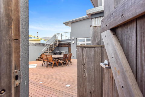 Esplanade Escape - Accommodation Georgetown 9