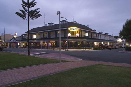 Grand Tasman Hotel - Accommodation Georgetown 16