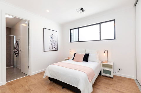 Brand New Affordable Luxury 3 Bedroom 3 Bathrooms House Close To Adelaide City, Chinatown, Beach, Adelaide Airport - Accommodation Georgetown 0