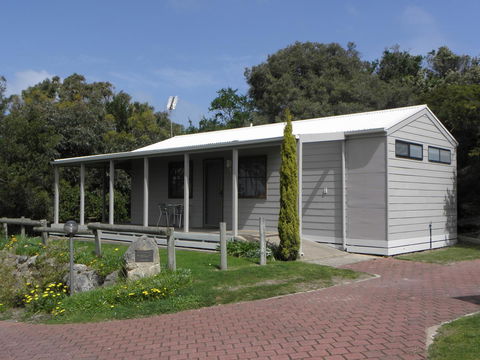 Lakeside Tourist Park - Accommodation Georgetown 1