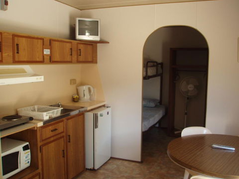 Lakeside Tourist Park - Accommodation Georgetown 16