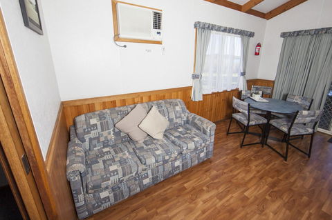 Lakeside Tourist Park - Accommodation Georgetown 6
