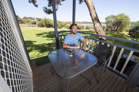 Lakeside Tourist Park - Accommodation Georgetown 0