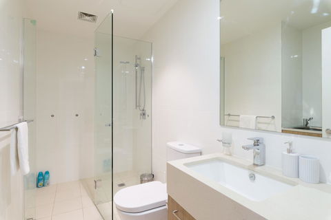 Ther-Rich 2Brm CBD Apartment - Accommodation Georgetown 31