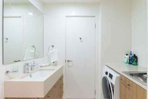 Ther-Rich 2Brm CBD Apartment - Accommodation Georgetown 30