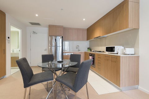 Ther-Rich 2Brm CBD Apartment - Accommodation Georgetown 13