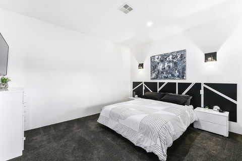 KENNEDY EXECUTIVE TOWNHOUSE - Accommodation Georgetown 2