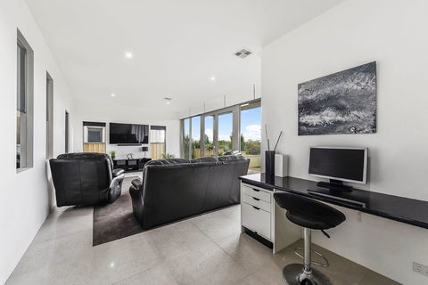 KENNEDY EXECUTIVE TOWNHOUSE - Accommodation Georgetown 16