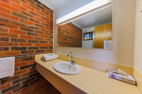 Country Roads Motor Inn Naracoorte - Accommodation Georgetown 33