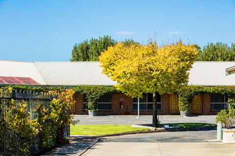 Country Roads Motor Inn Naracoorte - Accommodation Georgetown 6