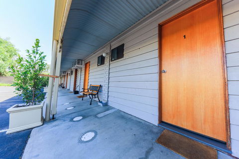 Country Roads Motor Inn Naracoorte - Accommodation Georgetown 31