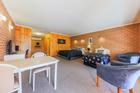 Country Roads Motor Inn Naracoorte - Accommodation Georgetown 25