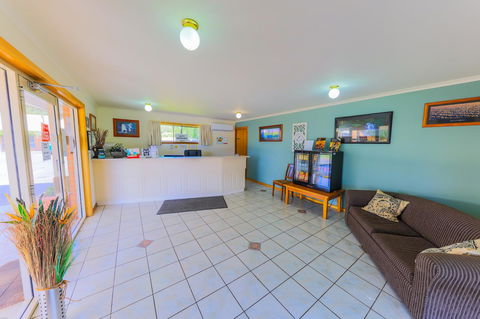 Country Roads Motor Inn Naracoorte - Accommodation Georgetown 14