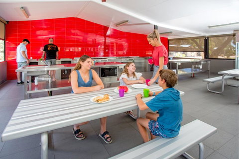 BIG4 Renmark Riverfront Holiday Park - Accommodation Georgetown 43