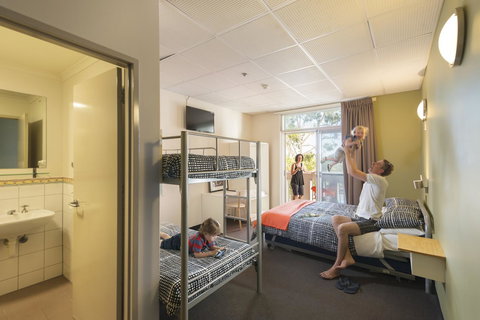 YHA Adelaide Central - Accommodation Georgetown 37