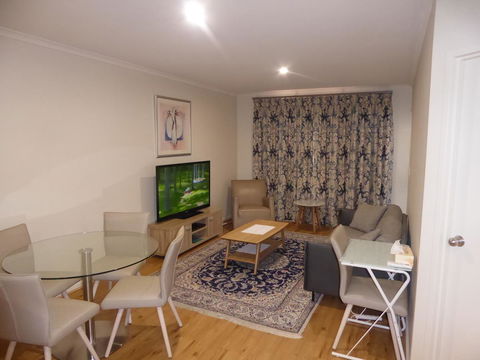 ADELAIDE CENTRAL APARTMENT - 3BR, 2BATH & CARPARK - Accommodation Georgetown 2