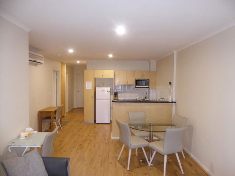 ADELAIDE CENTRAL APARTMENT - 3BR, 2BATH & CARPARK - Accommodation Georgetown 8
