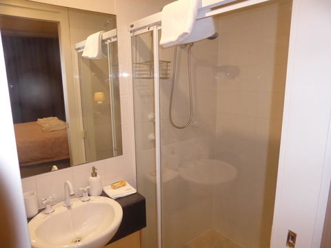 ADELAIDE CENTRAL APARTMENT - 3BR, 2BATH & CARPARK - Accommodation Georgetown 14