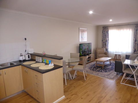 ADELAIDE CENTRAL APARTMENT - 3BR, 2BATH & CARPARK - Accommodation Georgetown 7