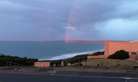 Southern Sands\' Beachfront Apartment - Accommodation Georgetown 18