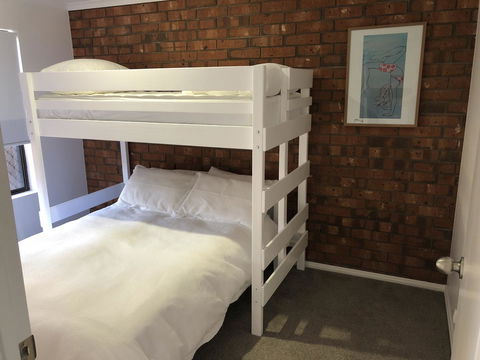 Southern Sands\' Beachfront Apartment - Accommodation Georgetown 14