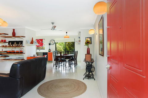 Red Door - Accommodation Georgetown 0