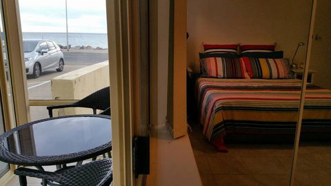 Acaill Accommodation Esplanade Living Self Check-In Self Check-Out - Accommodation Georgetown 22