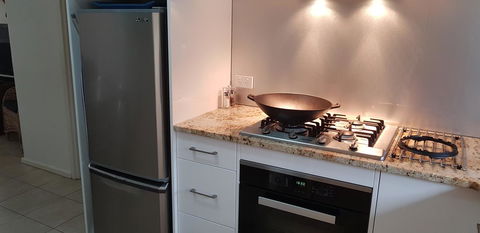 Acaill Accommodation Esplanade Living Self Check-In Self Check-Out - Accommodation Georgetown 30