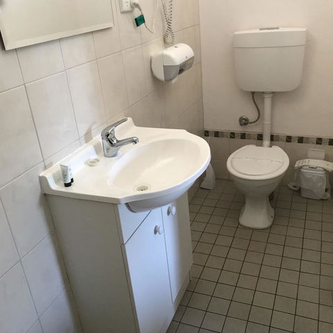 Travelway Motel - Accommodation Georgetown 1