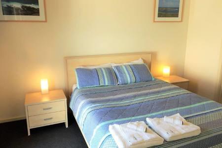 Bayview Beach House Apartment No 1 - Accommodation Georgetown 6